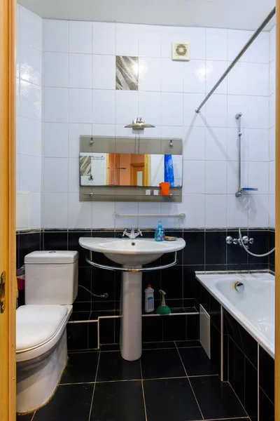 General View Classic Bathroom Interior Apartment Black White Tiles — Stock Photo, Image