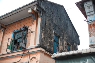 Penang, Malezya mimari dar sokakları