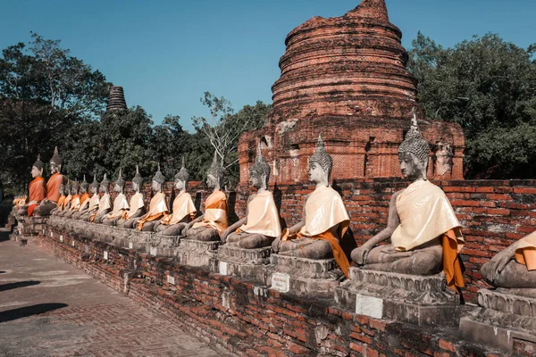 Estátuas Buda Wat Yai Chai Mongkol Ayutthaya — Fotografia de Stock