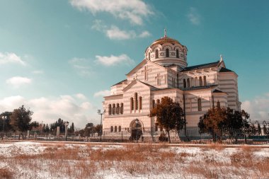 Güzel kilisede Sevastopol günbatımı sırasında