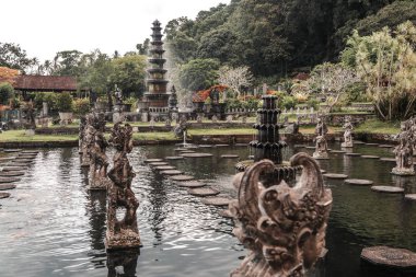 Endonezya geleneksel Balinese tapınakta güzel 