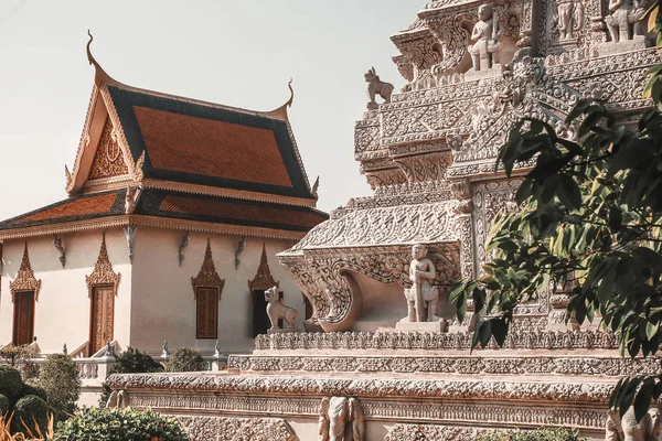 Deel Van Oude Tempel Cambodja Tijdens Zonnige Dag — Stockfoto