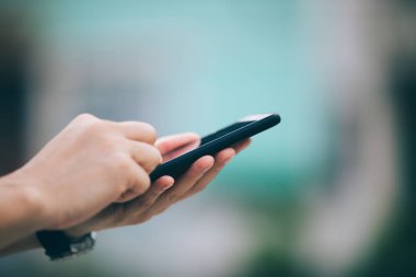 Martphone yaşayan kullanarak eller