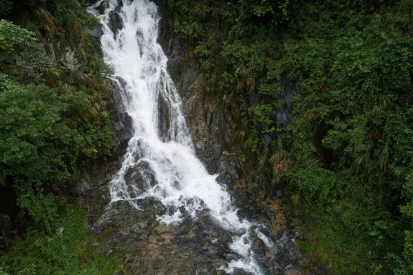 Luchtfoto Van Waterval Het Tropische Regenwoud Bergen — Stockfoto