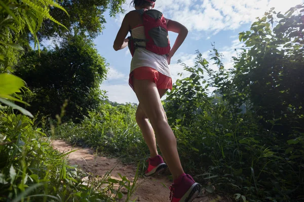 Young Woman Trail Runner Running Tropical Forest Trail — Stock Photo, Image