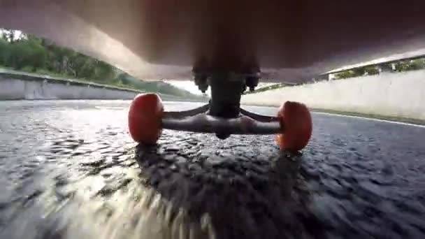 Punto Vista Girato Sotto Skateboard — Video Stock