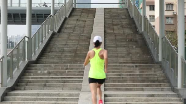 Young Woman Runner Sportswoman Running City Stairs — Stock Video