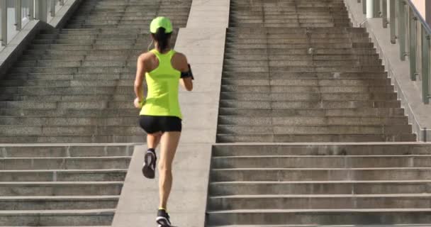 Young Woman Runner Sportswoman Running City Stairs — Stock Video