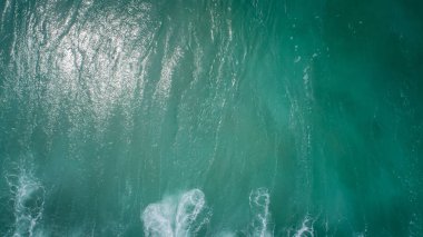 Deniz dalgaları yüzey havadan görünümü