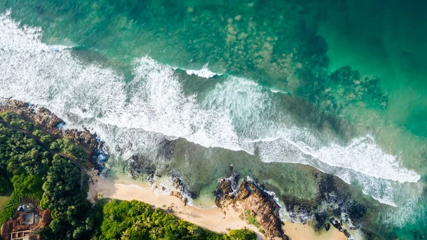 Воздушный Беспилотник Видом Индийский Океан Солнечном Тропическом Острове Голубой Морской — стоковое фото