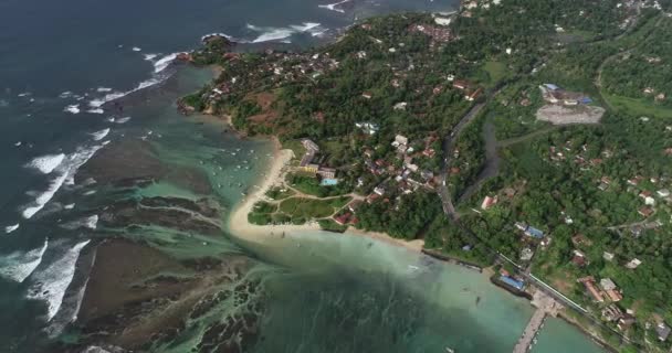 Luchtfoto Van Prachtig Zeegezicht Met Vissersdorp Sri Lanka — Stockvideo
