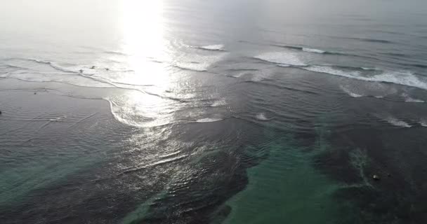 波と美しい海景の航空写真 — ストック動画