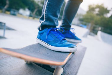 kaykay bacaklar skatepark, kaykay sürme
