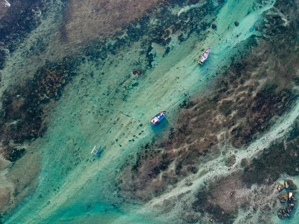 Luchtfoto Van Prachtig Zeegezicht Met Vissersboten Kust — Stockfoto