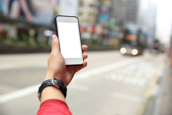 Человек Использующий Мобильный Телефон Городе Гонконг — стоковое фото