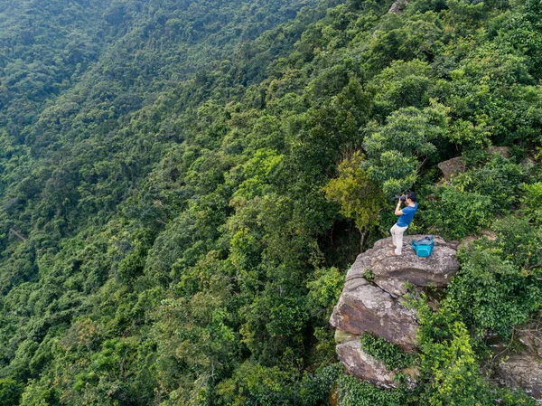 Successful Woman Hiker Taking Photo Mountain Peak Cliff Edge — Stock Photo, Image