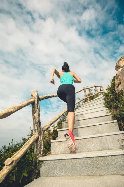 Young Fitness Woman Trail Runner Running Mountain Stairs — Stock Photo, Image