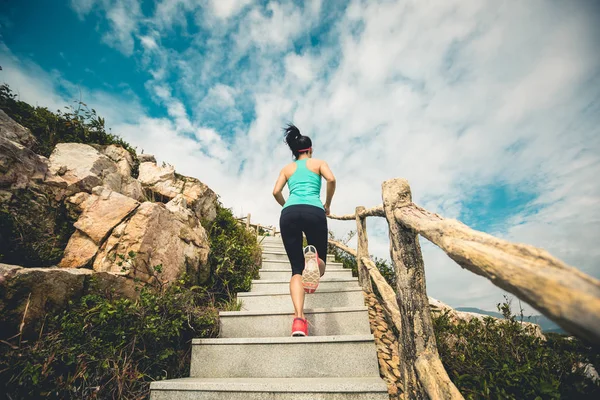 Young Fitness Woman Trail Runner Running Mountain Stairs — Stock Photo, Image