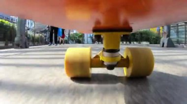 Shenzhen, Çin - 19 Temmuz 2015: kaykay sokakta Shenzhen City 19 Temmuz 2015 üzerinde sürme kapatın. Shenzhen, Çin