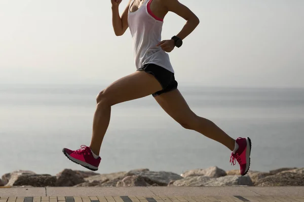 Fitness Sportovní Cvičení Pro Maraton Slunečném Pobřeží — Stock fotografie