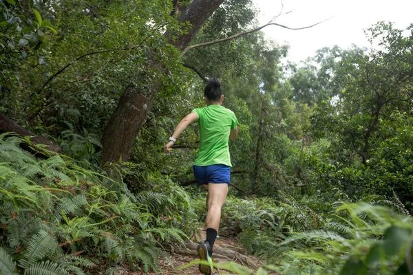 Ultramarathon Futó Terepfutó Ösvény Futó Nyári Trópusi Esőerdők — Stock Fotó