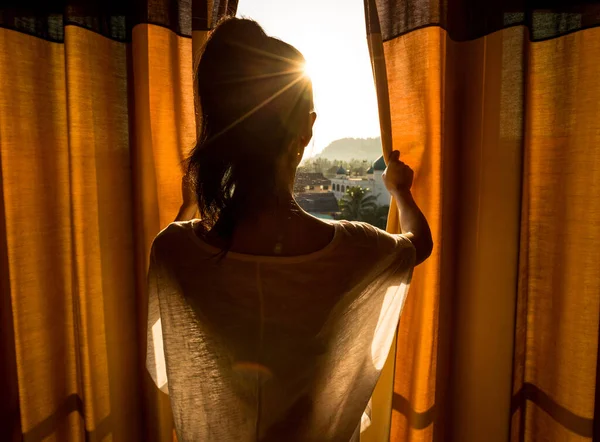 Young Woman Stand Room Open Curtain Seeing Beautiful Sunrise — Stock Photo, Image