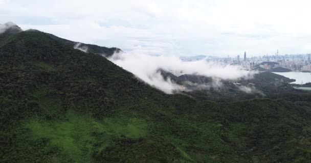 Εναέρια Άποψη Των Βουνών Και Της Πόλης Shenzhen Στην Κίνα — Αρχείο Βίντεο