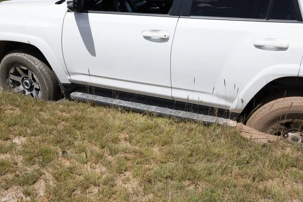 Suv Est Resté Coincé Dans Boue — Photo