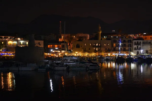 Abend Hafen — Stockfoto