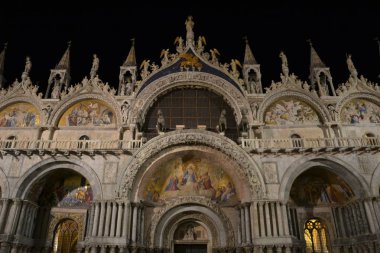 Geceleri Venedik'in güzel manzaraları