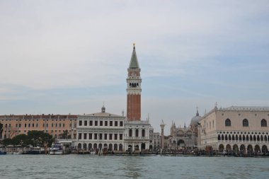 Erken ilkbaharda Venedik