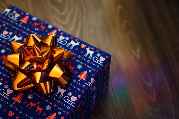 Gift Bow Surprise — Stock Photo, Image