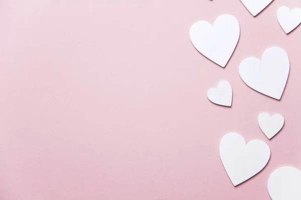 Białe Serca Tle Różowy Pastel Walentynki Tło Dzień Matki — Zdjęcie stockowe