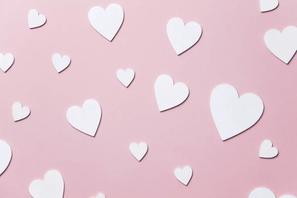 Witte Hartjes Een Pastel Roze Achtergrond Aftelkalender Voor Valentijnsdag Moederdag — Stockfoto