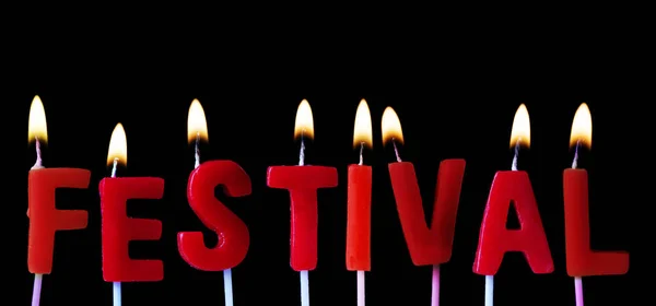 Festival Deletreado Velas Cumpleaños Rojas Sobre Fondo Negro — Foto de Stock