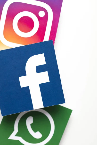 Londres Reino Unido Febrero 2019 Logotipos Facebook Instagram Whatsapp Impresos —  Fotos de Stock