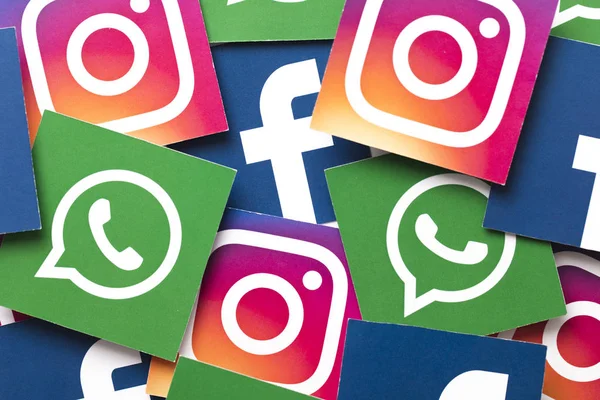 Londýn Únor 2019 Facebook Instagram Whatsapp Loga Vytištěn Papíru — Stock fotografie