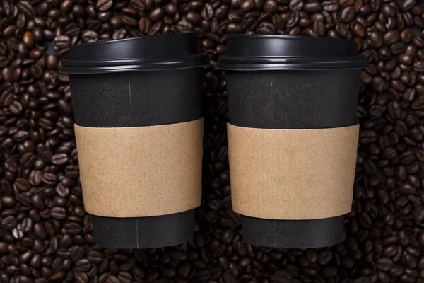 Kant Klaarmaaltijden Zwarte Koffie Beker Met Geroosterde Koffiebonen — Stockfoto