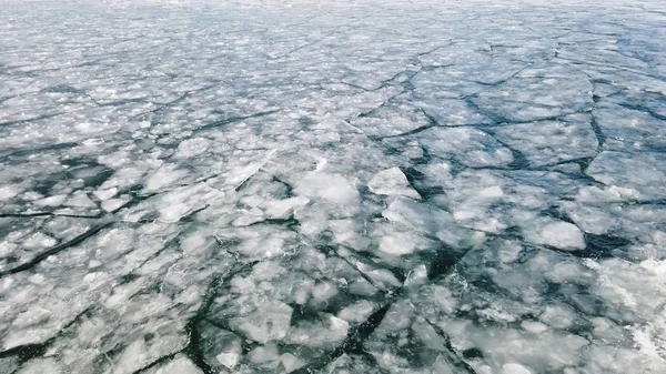 Надзвичайна погода. Море замерзло — стокове фото