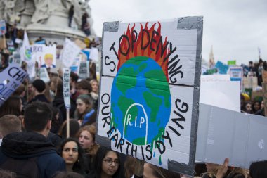 Londra, İngiltere - 15 Mart 2019:Thousands öğrenciler ve genç insanların protesto Londra'da iklim Mart gençlik grev bir parçası olarak