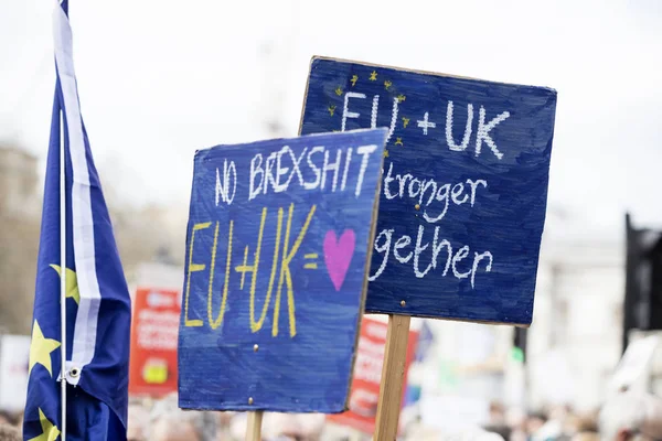 Avrupa Birliği'nde kalmak kampanya Londra'da Anti-Brexit suporters. — Stok fotoğraf