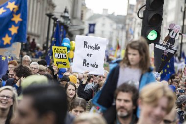 Londra, İngiltere - Mart 23 2019: Anti Brexit destekçileri halklar oylamaya siyasi tarihinde Londra'da Mart