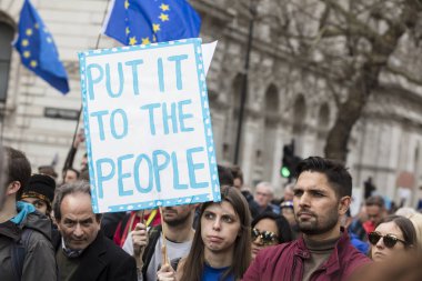 Londra, İngiltere - Mart 23 2019: Anti Brexit destekçileri halklar oylamaya siyasi tarihinde Londra'da Mart