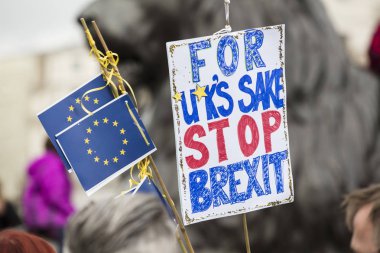 Londra'nın siyasi bir protesto Brexit afiş durdurmak