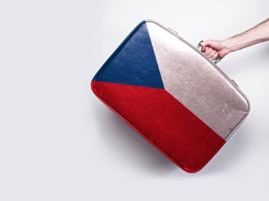 Vintage deri bavul üzerinde Çek Cumhuriyeti bayrağı.