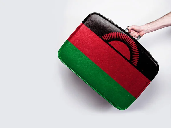 Drapeau Malawi sur une valise en cuir vintage . — Photo