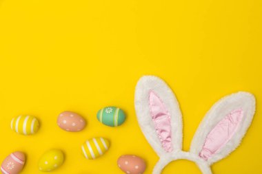 Tavşan kulakları ve Paskalya yumurta Paskalya tatili arka plan