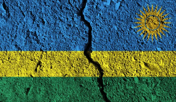 Drapeau du Rwanda avec fissure au milieu. Pays divisé conce — Photo