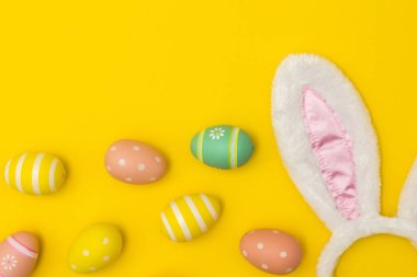 Tavşan kulakları ve Paskalya yumurta Paskalya tatili arka plan