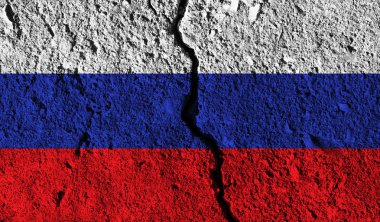 Orta üzerinden çatlak ile Rusya bayrağı. Ülke bölünmüş conce